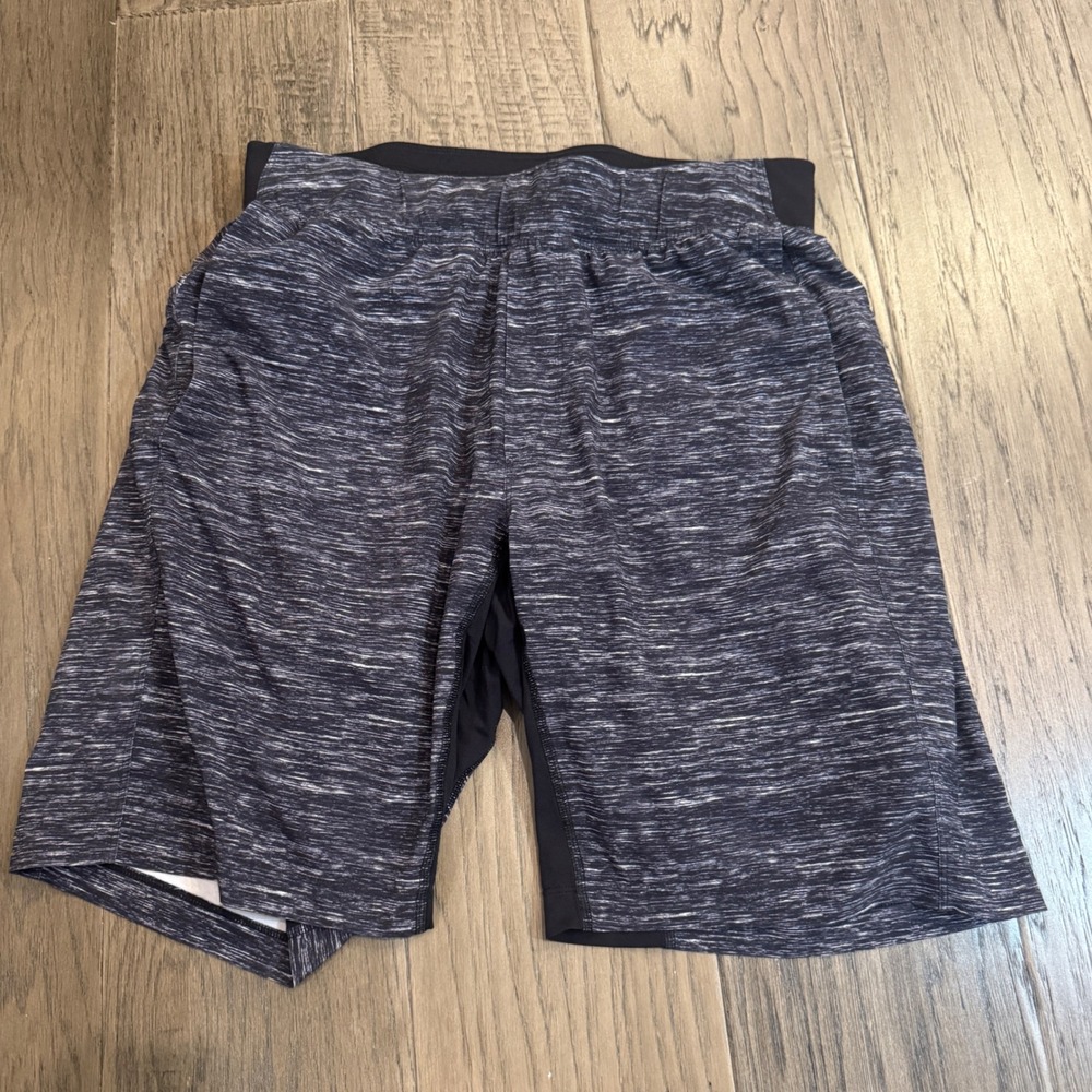Lululemon Men's T.H.E. Lined Athletic Running Shorts Gray Heathered Size Small‎